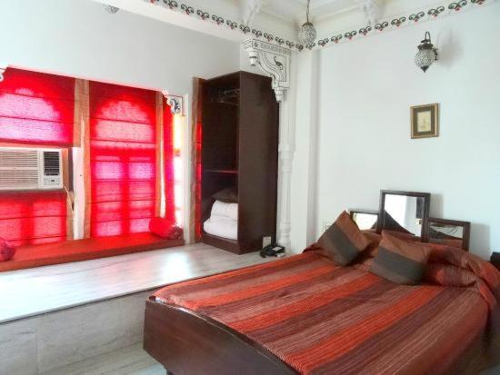 Hotel Pichola Haveli Udaipur Exterior photo